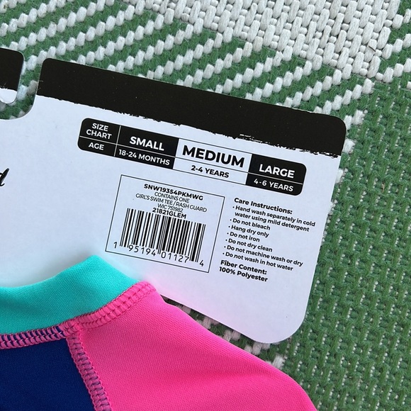 Smart Sun, Girls rash guard, long sleeve,swim tee, sun shield, size 2-4 years. - Picture 5 of 5